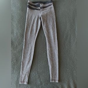 Lululemon ankle length leggings size 6
